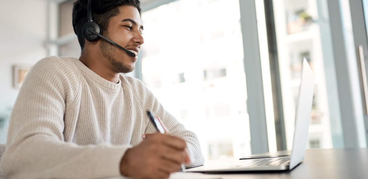 stici-apprenant-en-ligne-homme.jpg